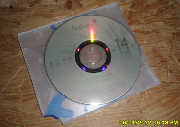 Fedora 14 - 32 BIT Install DVD Bild